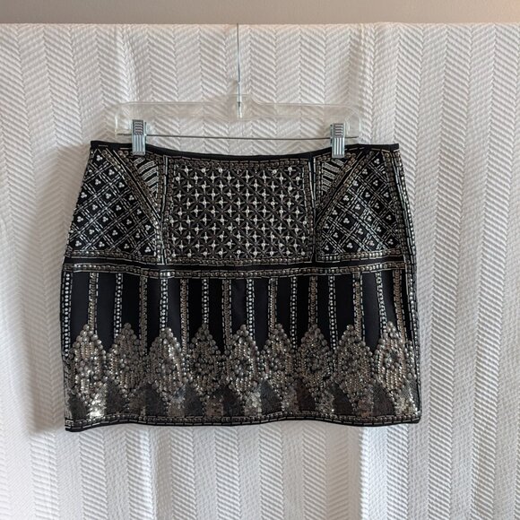 Club Monaco Embellished Black Mini Skirt Size 12 Beaded Sequined Pearl Details - Picture 12 of 12